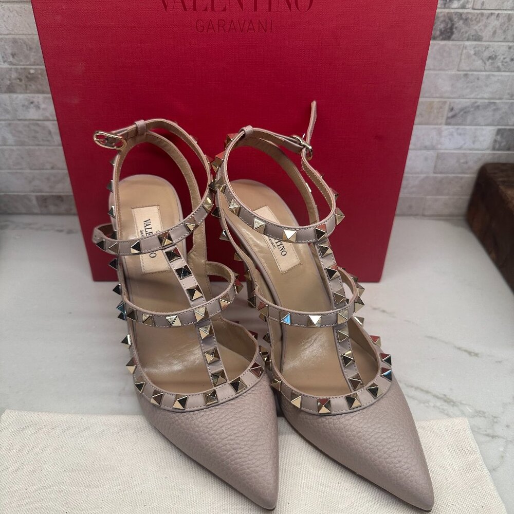 Valentino NIB Rockstud Ankle Strap Pump - size 37